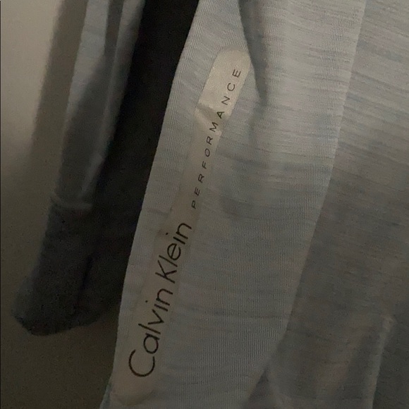 Calvin Klein performance top - Picture 3 of 3